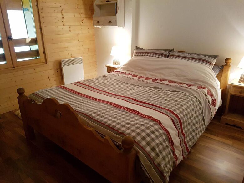 Chalet-Style Apartment in the French Alps - St Jean d’Aulps, France