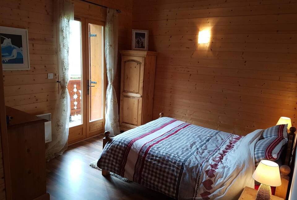 Chalet-Style Apartment in the French Alps - St Jean d’Aulps, France