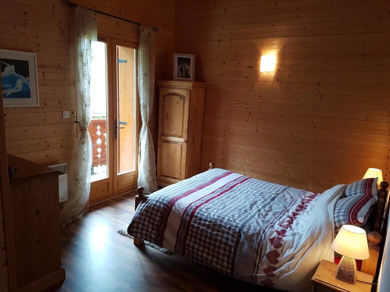 Chalet-Style Apartment in the French Alps - St Jean d’Aulps, France