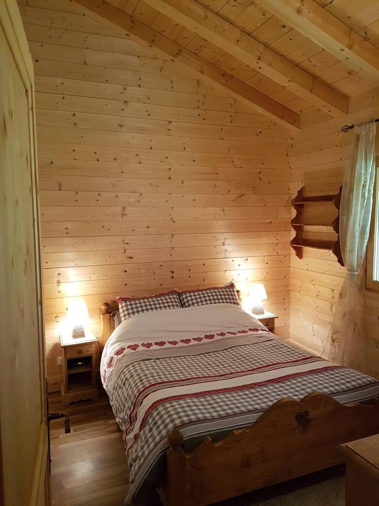 Chalet-Style Apartment in the French Alps - St Jean d’Aulps, France