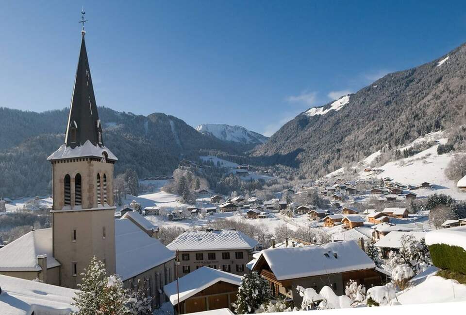 Chalet-Style Apartment in the French Alps - St Jean d’Aulps, France