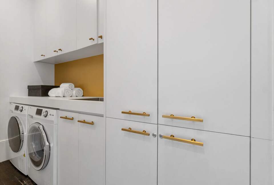 Elegant Remuera Retreat with Designer Finishes - Remuera, New Zealand