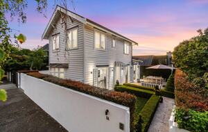 Elegant Remuera Retreat with Designer Finishes - Remuera, New Zealand