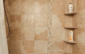 Cozy Avon Getaway with Mountain Views - Avon, Colorado