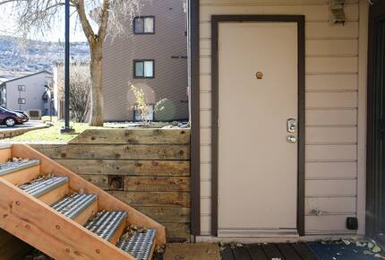 Cozy Avon Getaway with Mountain Views - Avon, Colorado