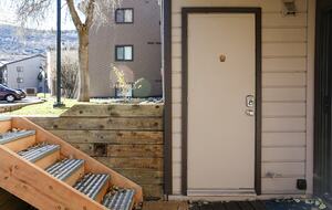 Cozy Avon Getaway with Mountain Views - Avon, Colorado