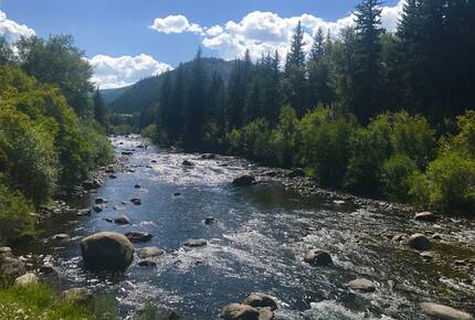 Cozy Avon Getaway with Mountain Views - Avon, Colorado