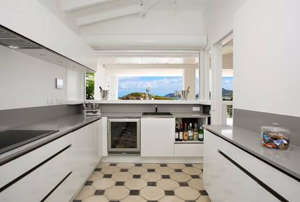 Amethyst - Terres Basses, Saint Martin (French part)