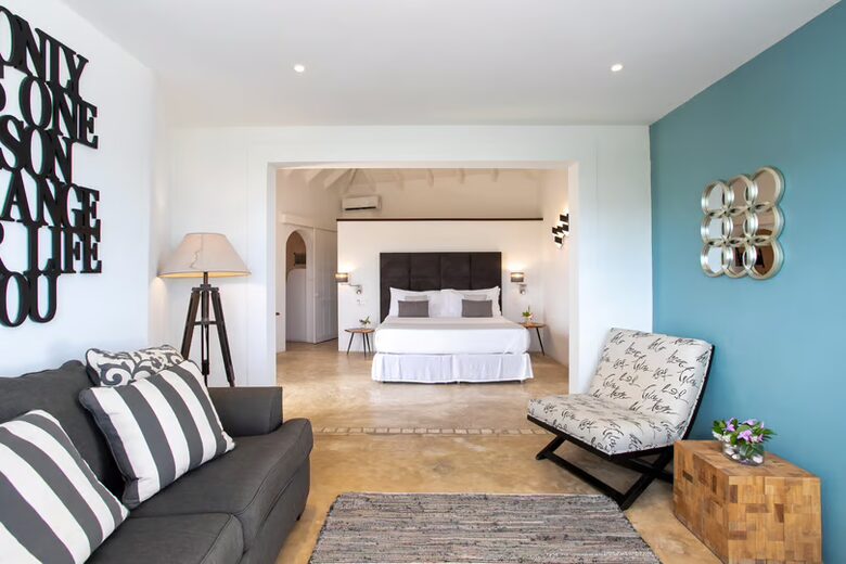 Amethyst - Terres Basses, Saint Martin (French part)