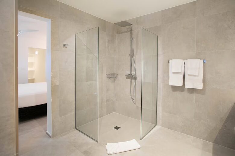 Amethyst - Terres Basses, Saint Martin (French part)