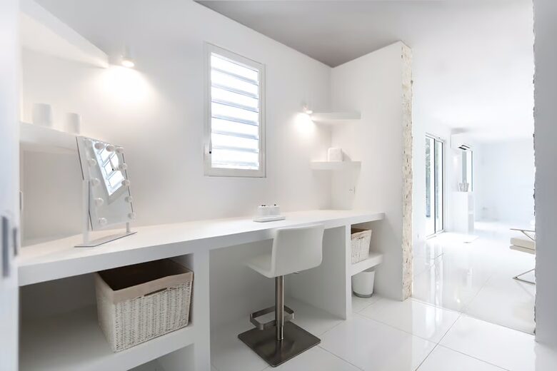 Amethyst - Terres Basses, Saint Martin (French part)