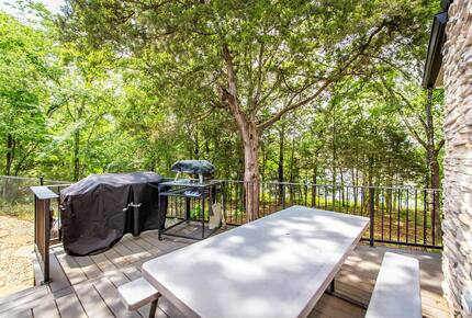 Modern Heber Springs Lakehouse with Sunset Views - Heber Springs, Arkansas