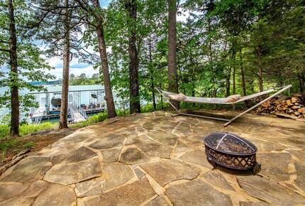 Modern Heber Springs Lakehouse with Sunset Views - Heber Springs, Arkansas