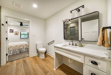 Modern Heber Springs Lakehouse with Sunset Views - Heber Springs, Arkansas