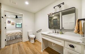 Modern Heber Springs Lakehouse with Sunset Views - Heber Springs, Arkansas