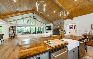 Modern Heber Springs Lakehouse with Sunset Views - Heber Springs, Arkansas