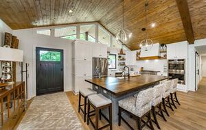 Modern Heber Springs Lakehouse with Sunset Views - Heber Springs, Arkansas