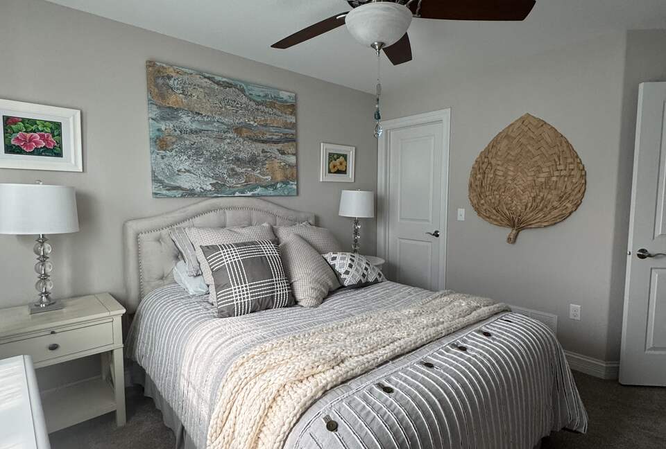 2nd Floor Bedroom 3 with a Queen size bed