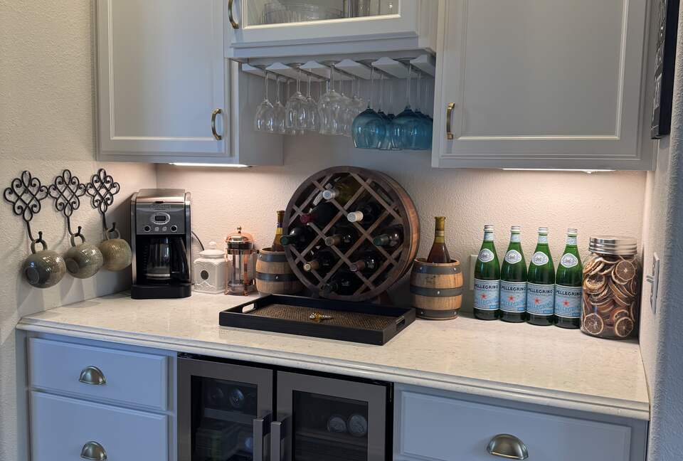 Fox Lake Village Retreat with Saltwater Pool & Hot Tub - Waukesha, Wisconsin