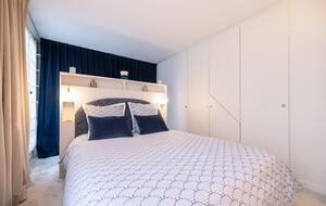 Signature Two-Level Eiffel View Haven - Paris, France