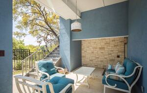 Elegant Hilltop Retreat with Panoramic Canyon Lake Views - Canyon Lake, Texas