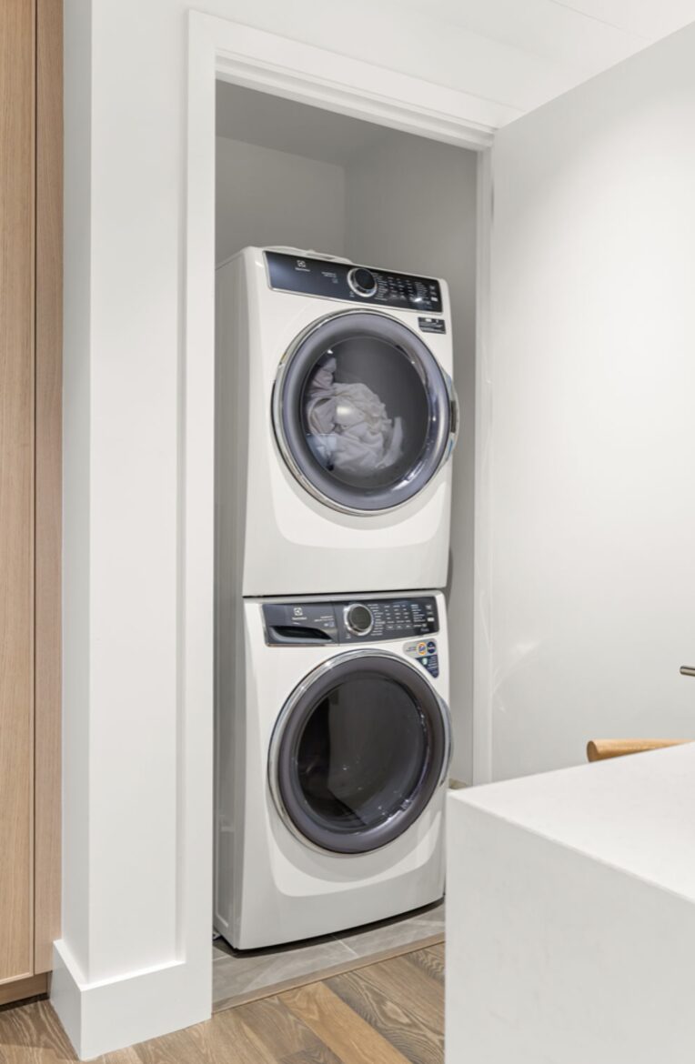 Sophisticated High-Rise Retreat in the Heart of Downtown Portland - Portland, Oregon