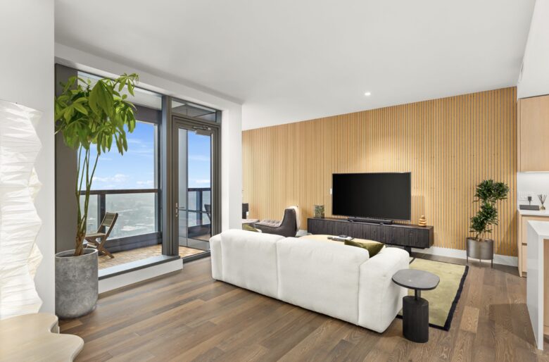 Sophisticated High-Rise Retreat in the Heart of Downtown Portland - Portland, Oregon