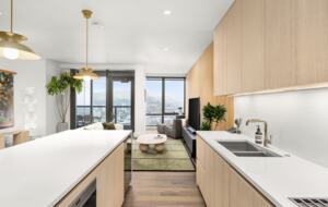 Sophisticated High-Rise Retreat in the Heart of Downtown Portland - Portland, Oregon