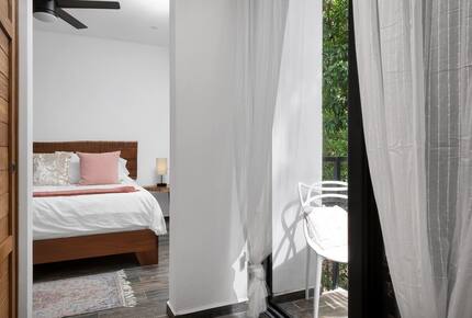 Contemporary Tulum Retreat Near the Ruins with Private Rooftop Pool - Tulum, Mexico