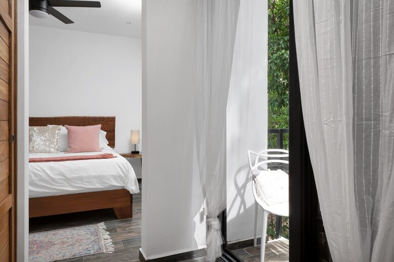 Contemporary Tulum Retreat Near the Ruins with Private Rooftop Pool - Tulum, Mexico