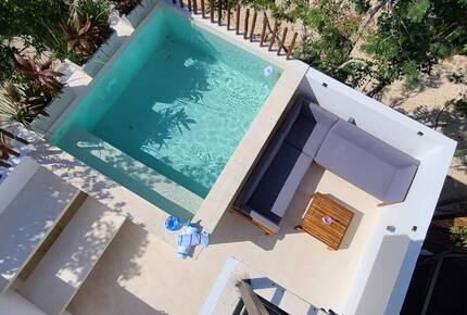 Contemporary Tulum Retreat Near the Ruins with Private Rooftop Pool - Tulum, Mexico