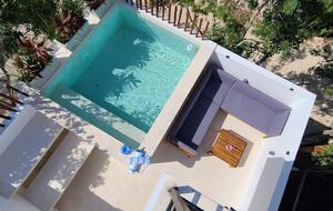 Contemporary Tulum Retreat Near the Ruins with Private Rooftop Pool - Tulum, Mexico