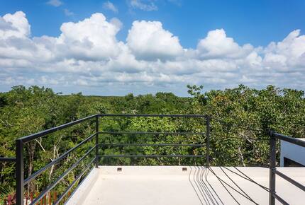 Contemporary Tulum Retreat Near the Ruins with Private Rooftop Pool - Tulum, Mexico