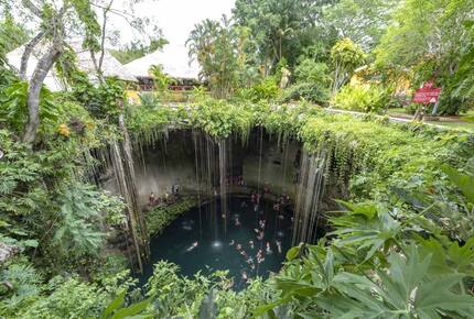 Contemporary Tulum Retreat Near the Ruins with Private Rooftop Pool - Tulum, Mexico