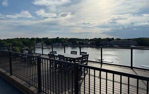 Bright 4BR Retreat with East Lake Views - Arnolds Park, Iowa