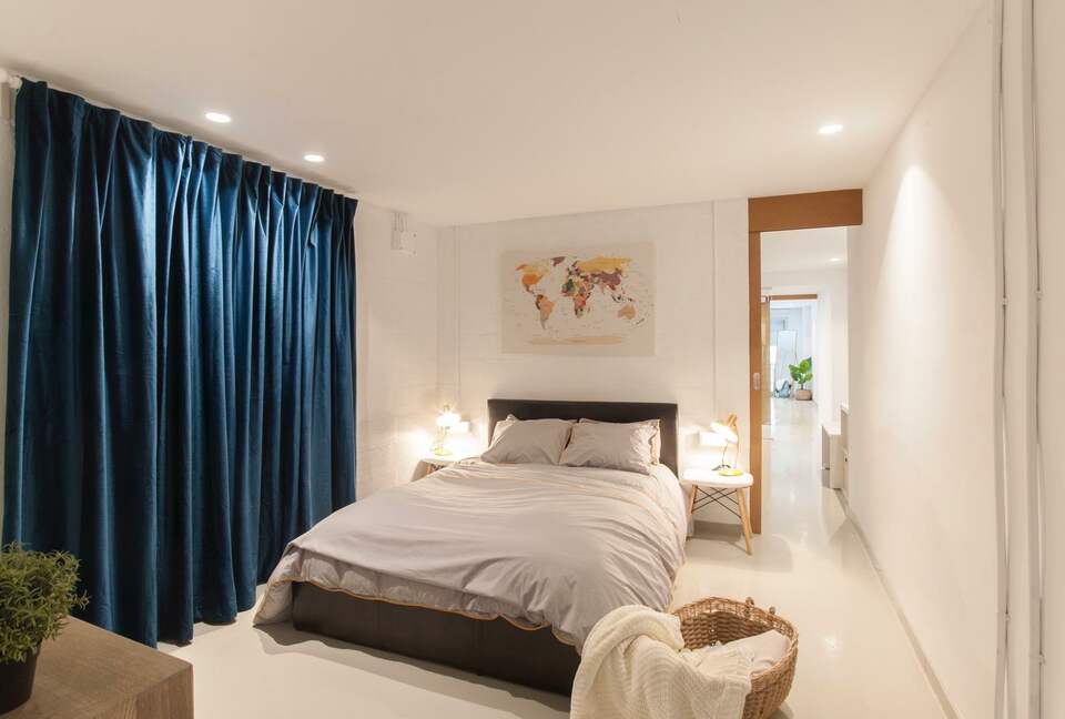 Spacious Two-Level Retreat in Central Barcelona - Barcelona, Spain