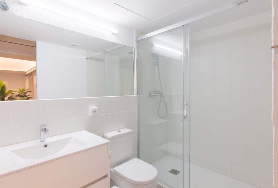 Spacious Two-Level Retreat in Central Barcelona - Barcelona, Spain