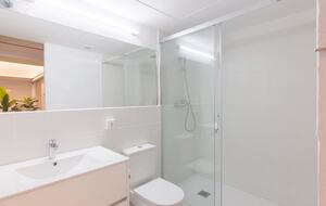 Spacious Two-Level Retreat in Central Barcelona - Barcelona, Spain