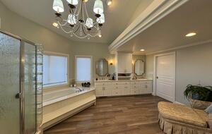 Elegant Idaho Home Overlooking the Snake River - Burley, Idaho