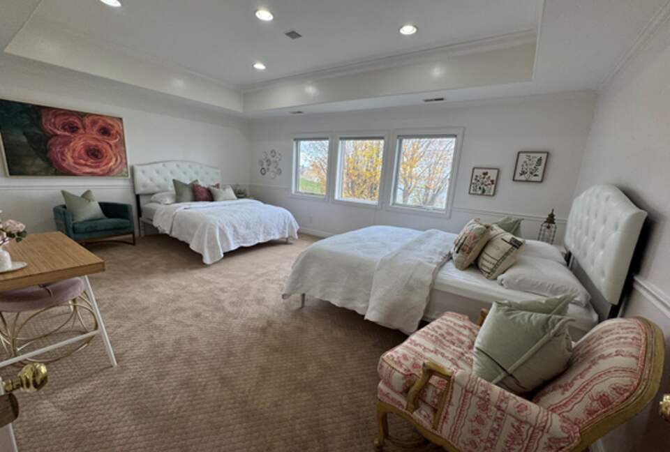 Elegant Idaho Home Overlooking the Snake River - Burley, Idaho