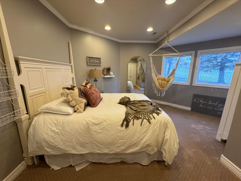 Elegant Idaho Home Overlooking the Snake River - Burley, Idaho