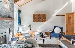 Warm Alpine Getaway Minutes from Vail Village - Vail, Colorado