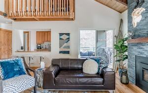 Warm Alpine Getaway Minutes from Vail Village - Vail, Colorado