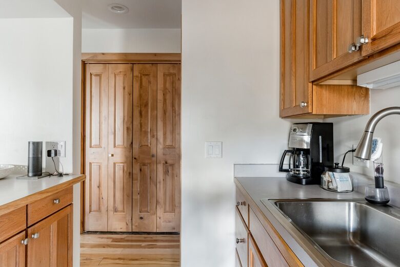 Warm Alpine Getaway Minutes from Vail Village - Vail, Colorado