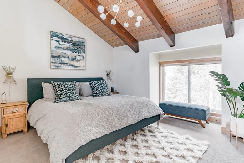 Warm Alpine Getaway Minutes from Vail Village - Vail, Colorado