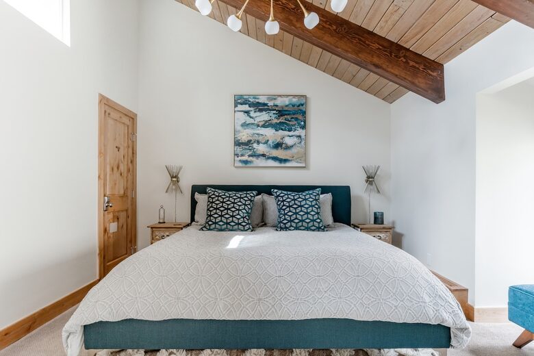 Warm Alpine Getaway Minutes from Vail Village - Vail, Colorado