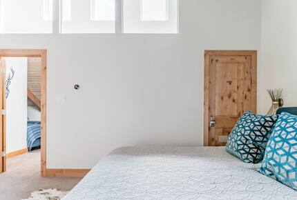 Warm Alpine Getaway Minutes from Vail Village - Vail, Colorado