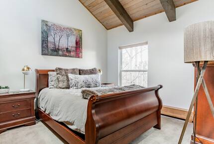 Warm Alpine Getaway Minutes from Vail Village - Vail, Colorado