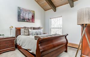 Warm Alpine Getaway Minutes from Vail Village - Vail, Colorado