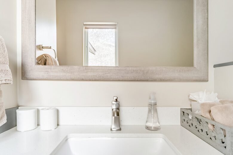 Warm Alpine Getaway Minutes from Vail Village - Vail, Colorado